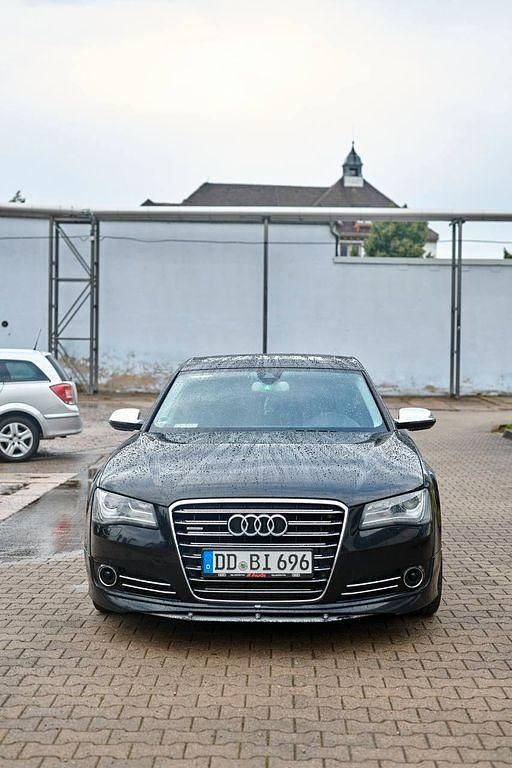 Schwarz Gebraucht 2013 Audi A8 Ambiente Limousine | 20.001 € (Fairer Preis) - Bild 1/4