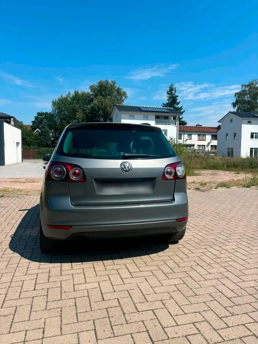 Gebraucht VW Golf Plus Cross 105 PS (77 kW) 2011 Grau Limousine