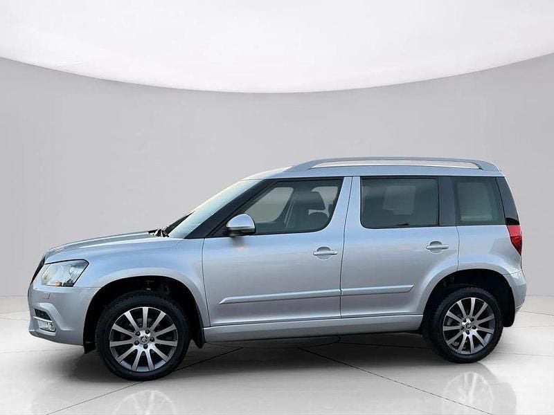 Gebraucht Skoda Yeti 110 PS (80 kW) 2015 Silber SUV
