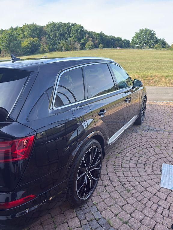 Schwarz Gebraucht 2015 Audi Q7 Sport SUV | 33.900 € - Bild 1/4