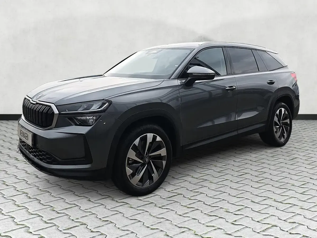 Neu Skoda Kodiaq Selection 150 PS (110 kW) 2026 Black magic perleffekt SUV