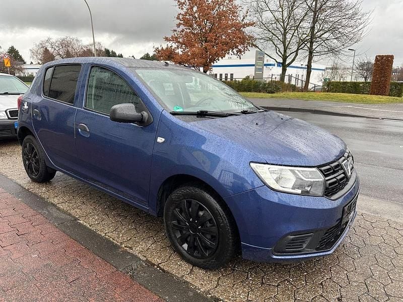 Gebraucht Dacia Sandero Essentiel 73 PS (53 kW) 2018 Blau Limousine