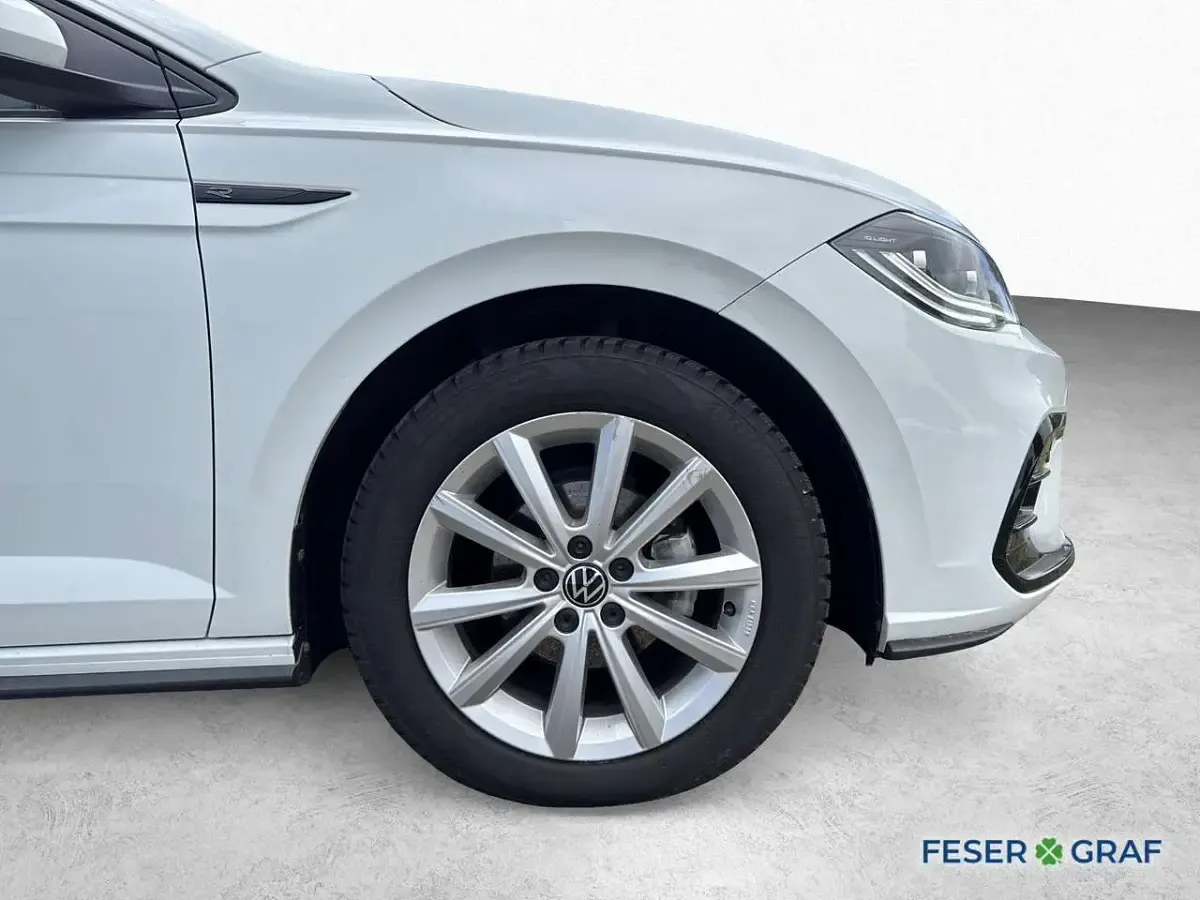 Gebraucht VW Polo R-line 95 PS (69 kW) 2024 Pure white Kleinwagen