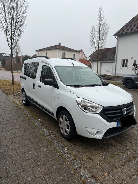 Weiß Gebraucht 2016 Dacia Dokker Comfort Van | 6.499 € (Guter Preis) - Bild 1/4