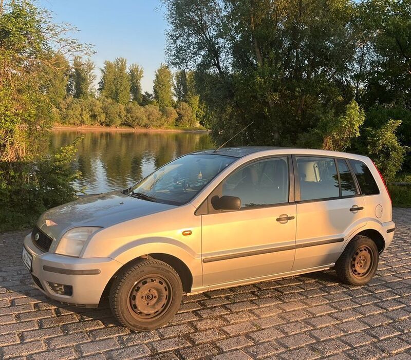 Silber Gebraucht 2004 Ford Fusion Limousine | 900 € (Guter Preis) - Bild 1/4