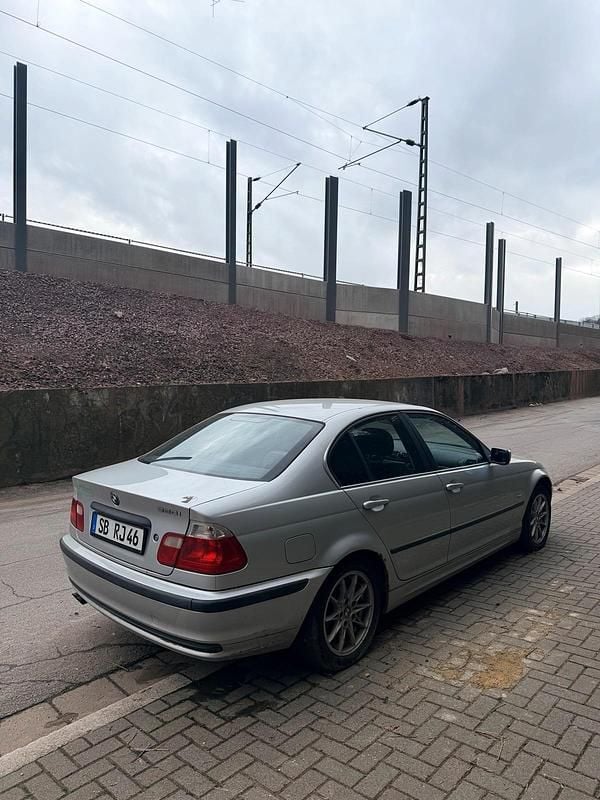 Gebraucht BMW 320 170 PS (125 kW) 2001 Silber Limousine