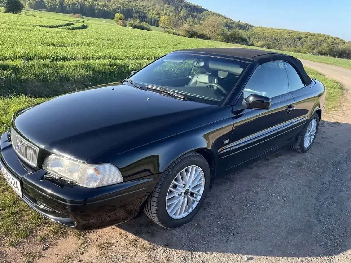 Gebraucht Volvo C70 163 PS (119 kW) 2000 Schwarz Cabrio