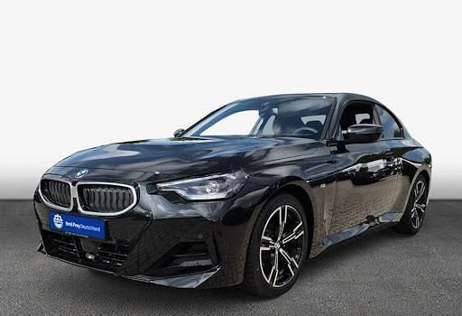 Neu BMW 218 Performance 156 PS (114 kW) 2025 Saphirschwarz metallic Coupé