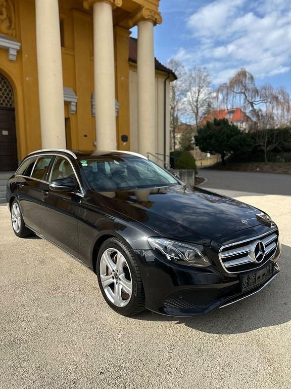 Gebraucht Mercedes E350 258 PS (189 kW) 2017 Schwarz Kombi