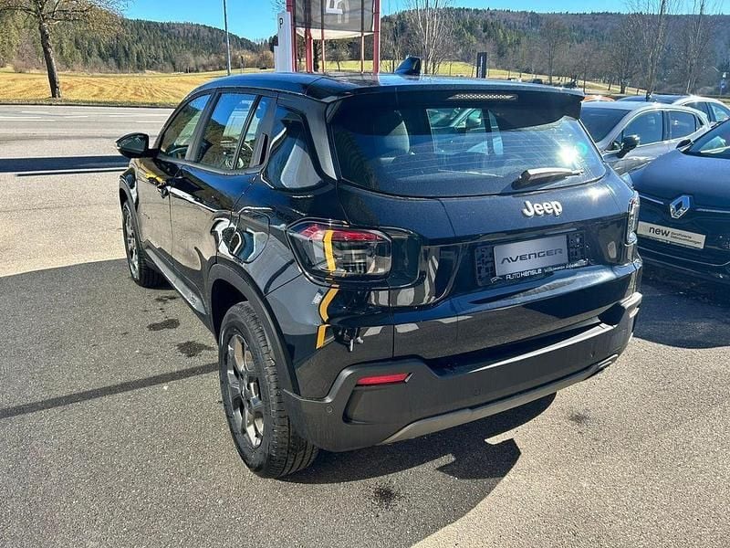Neu Jeep Avenger Longitude 101 PS (74 kW) 2026 Solid black clear coat SUV