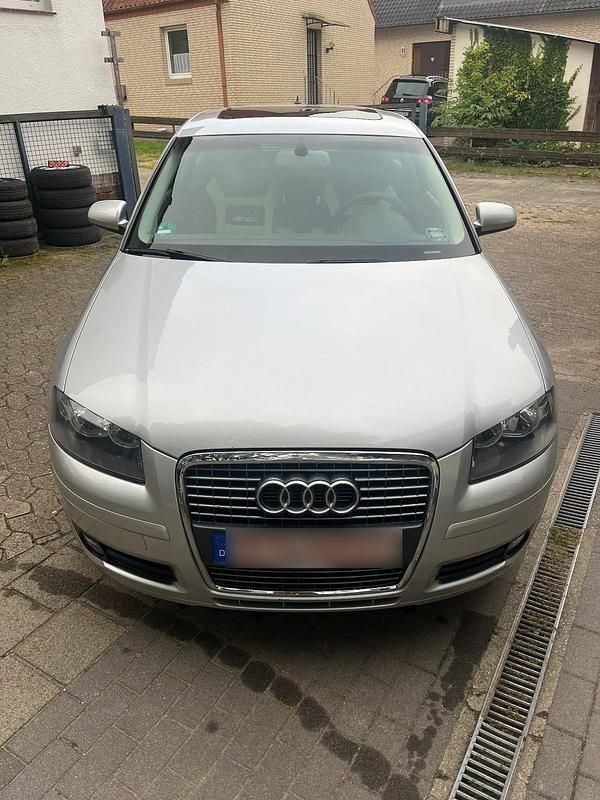 Silber Gebraucht 2006 Audi A3 Limousine | 1.899 € (Superpreis) - Bild 1/4