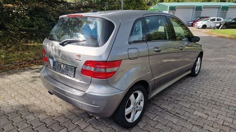 Gebraucht Mercedes B170 116 PS (85 kW) 2008 Grau Van / Kleinbus