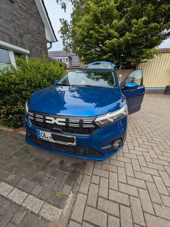 Gebraucht Dacia Sandero Expression 91 PS (66 kW) 2023 Blau Limousine