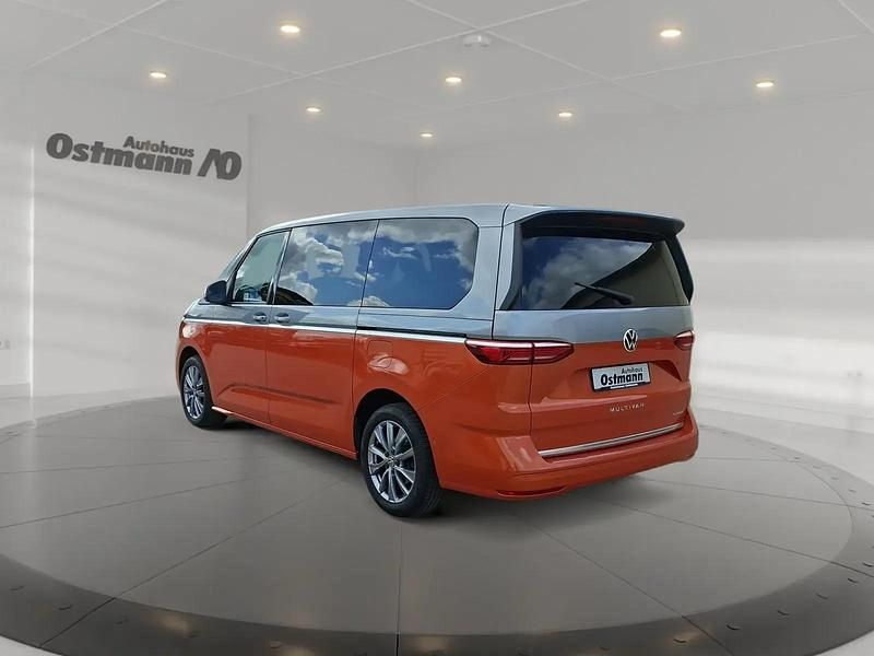 Gebraucht VW Multivan Energetic 218 PS (160 kW) 2022 Orange Van