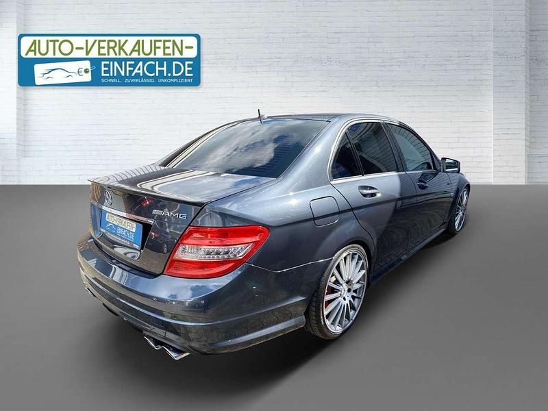Gebraucht Mercedes C63 AMG AMG 555 PS (408 kW) 2011 Tenoritgrau metalliclack Limousine