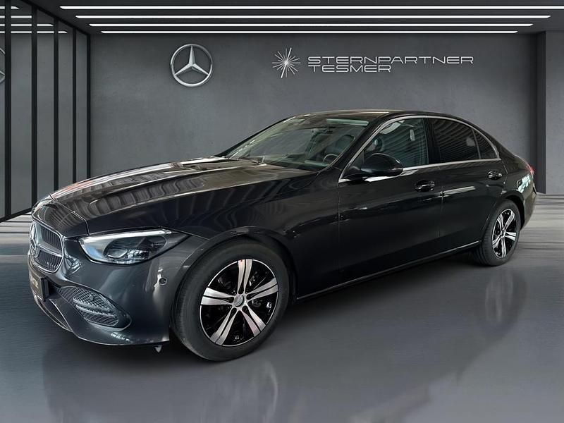 Grau graphitgrau Gebraucht 2024 Mercedes C200 Avantgarde Limousine | 37.610 € (Guter Preis) - Bild 1/3