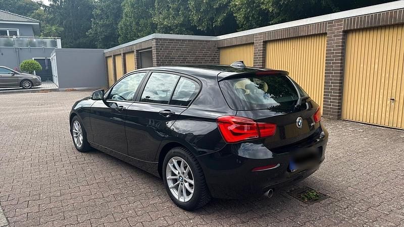 Gebraucht BMW 118 136 PS (100 kW) 2019 Schwarz Kleinwagen