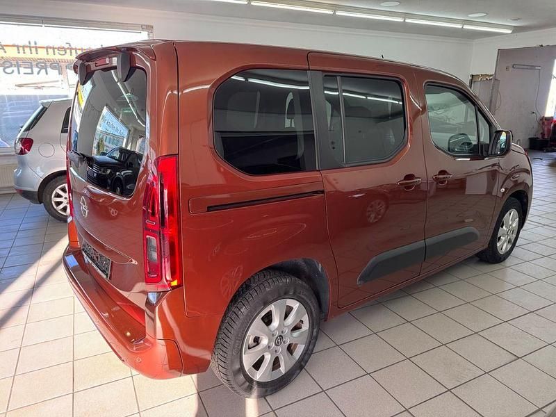 Gebraucht Opel Combo Life Elegance 131 PS (96 kW) 2021 Braun Van / Kleinbus