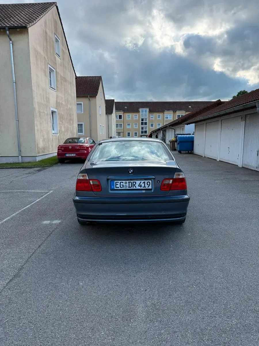 Gebraucht BMW 320 150 PS (110 kW) 1999 Blau Limousine
