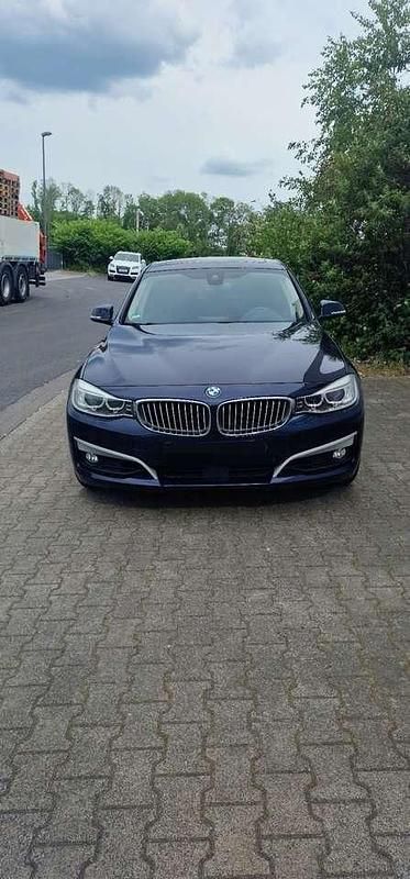 Blau Gebraucht 2013 BMW 320 Gran Turismo Limousine | 17.990 € (Etwas zu teuer) - Bild 1/4
