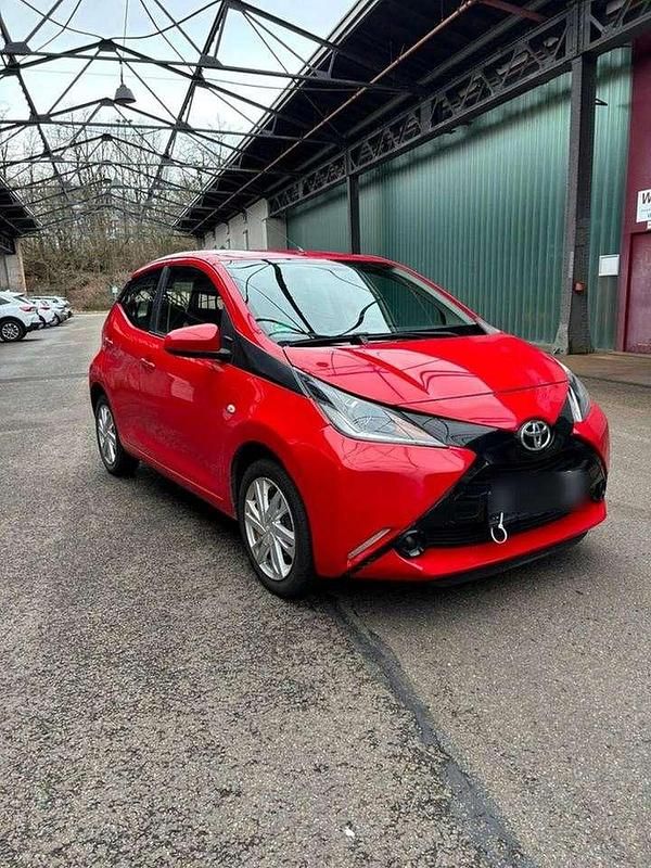 Gebraucht Toyota Aygo X 69 PS (50 kW) 2015 SUV