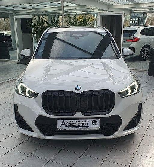 Gebraucht BMW X1 Performance 218 PS (160 kW) 2023 Weiß SUV