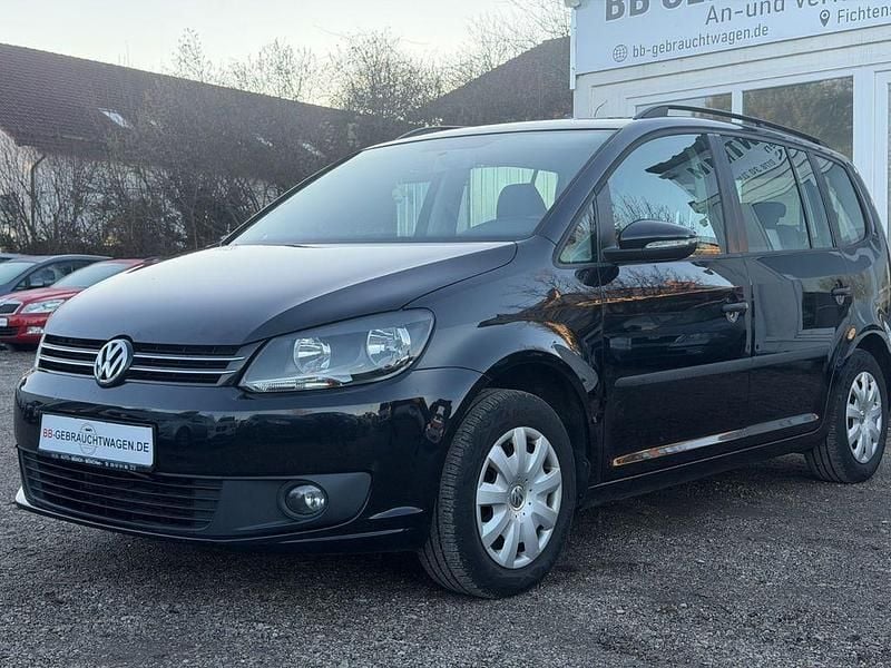 Gebraucht VW Touran Trendline 105 PS (77 kW) 2014 Schwarz Van / Kleinbus
