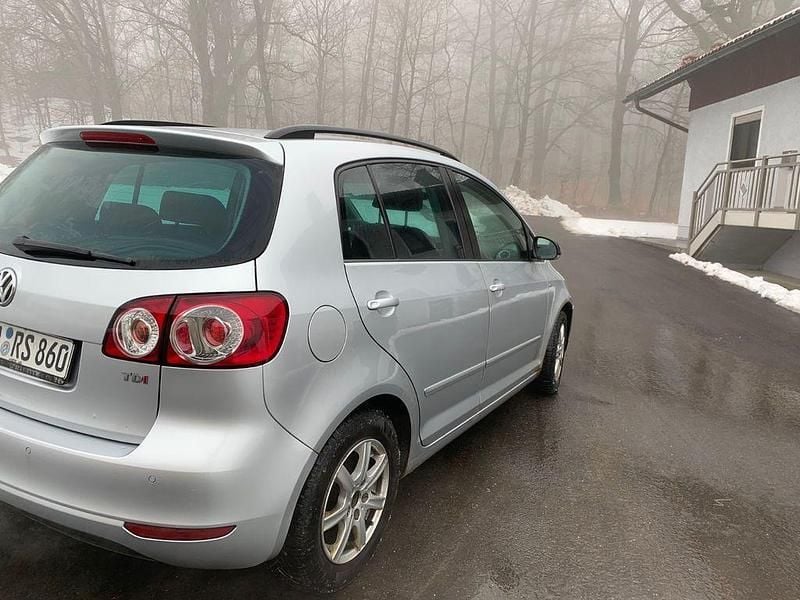 Gebraucht VW Golf Plus Cross Match 105 PS (77 kW) 2012 Silber Van / Kleinbus