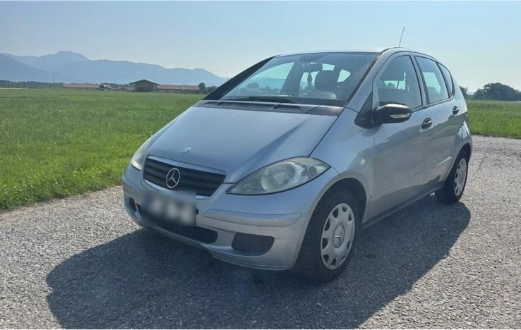 Silber Gebraucht 2005 Mercedes A150 Classic Kleinwagen | 1.999 € (Etwas zu teuer) - Bild 1/4