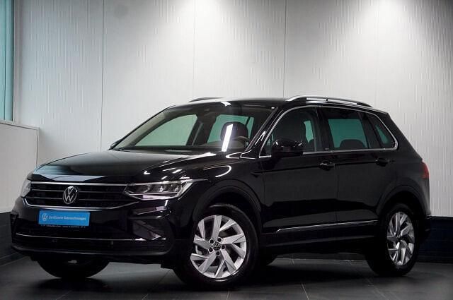 Gebraucht VW Tiguan Move 150 PS (110 kW) 2024 Schwarz SUV
