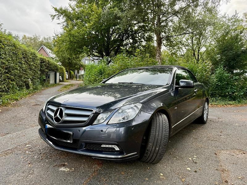 Gebraucht Mercedes E250 204 PS (150 kW) 2010 Grau Cabrio