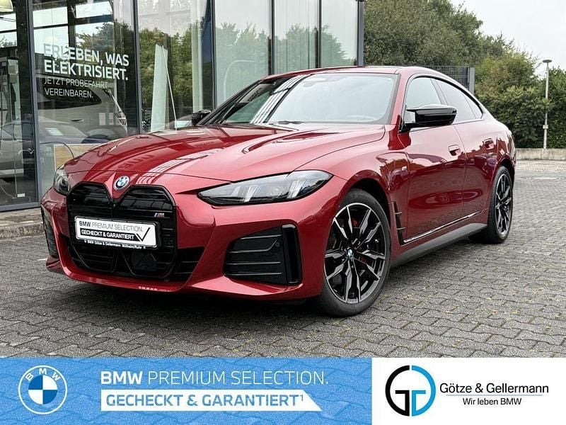 Rot (fire red) Gebraucht 2024 BMW i4 Comfort Edition Limousine | 50.970 € (Guter Preis) - Bild 1/4
