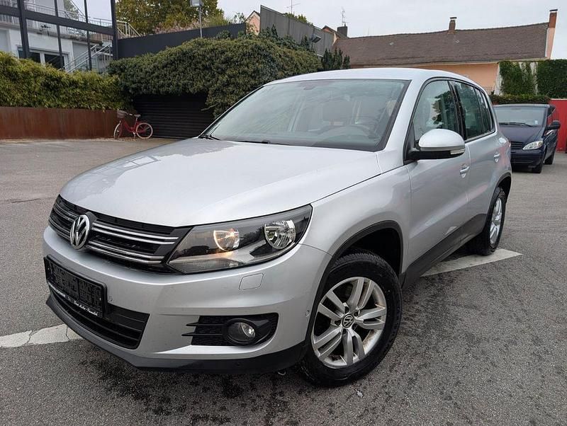 Silber Gebraucht 2012 VW Tiguan SUV | 6.380 € (Superpreis) - Bild 1/4