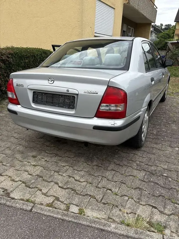 Gebraucht Mazda 323S Exclusive 88 PS (64 kW) 2000 Limousine