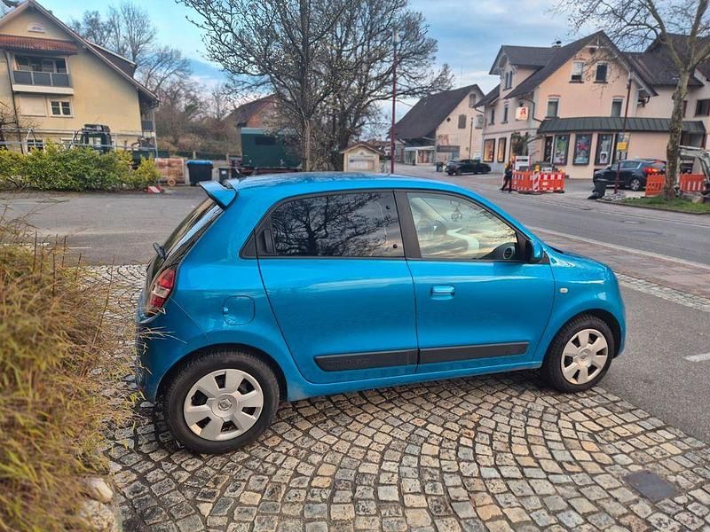 Gebraucht Renault Twingo Dynamique 71 PS (52 kW) 2015 Blau Kleinwagen