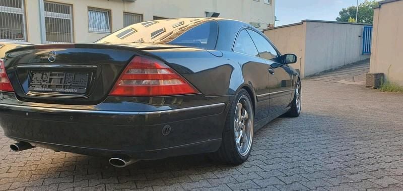 Schwarz Gebraucht 1999 Mercedes CL500 Coupé | 3.900 € - Bild 1/4