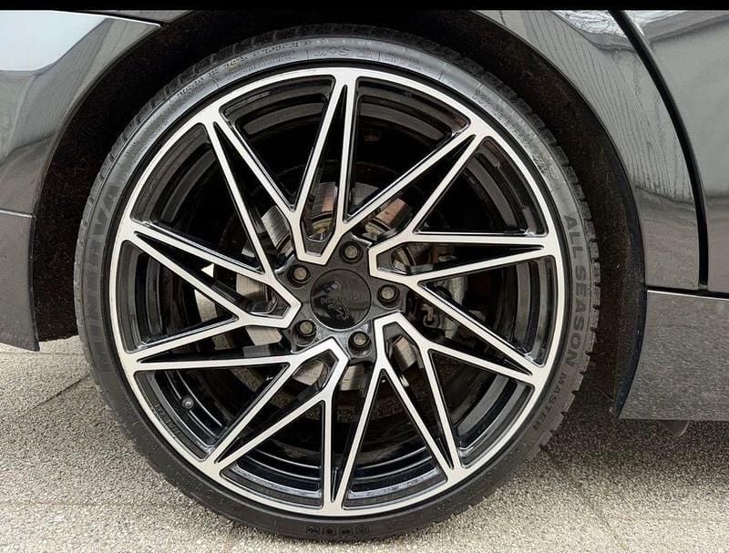 Usata BMW 320 170 CV (125 kW) 2009 Nero Station wagon