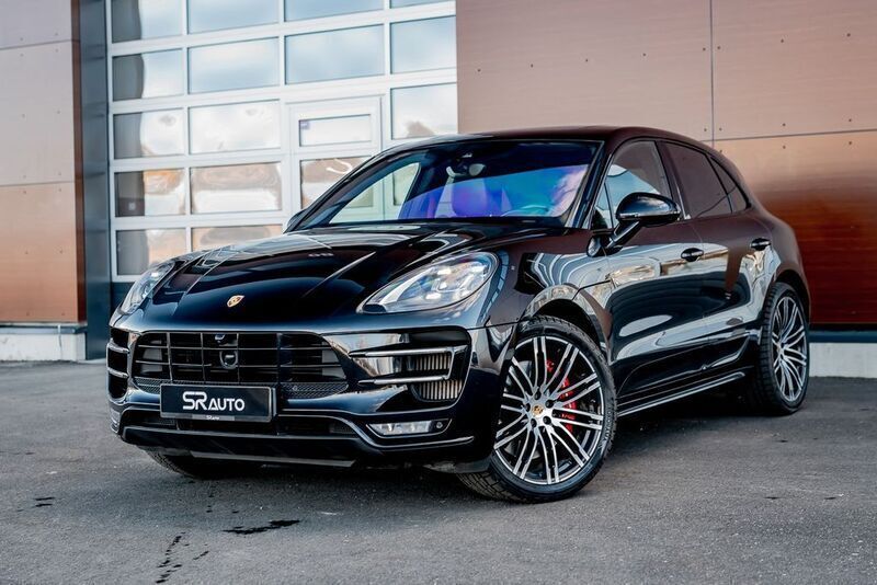 Schwarz Gebraucht 2017 Porsche Macan Turbo Performance Package SUV | 43.100 € (Fairer Preis) - Bild 1/4