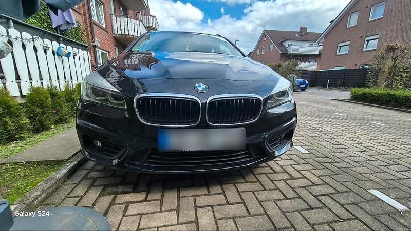 Gebraucht BMW 216 Active Tourer 116 PS (85 kW) 2015 Schwarz Van / Kleinbus