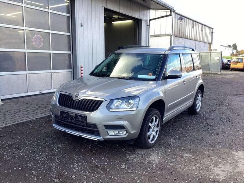 Cappuccinobeige metallic Gebraucht 2014 Skoda Yeti Ambition SUV | 11.498 € (Fairer Preis) - Bild 1/4