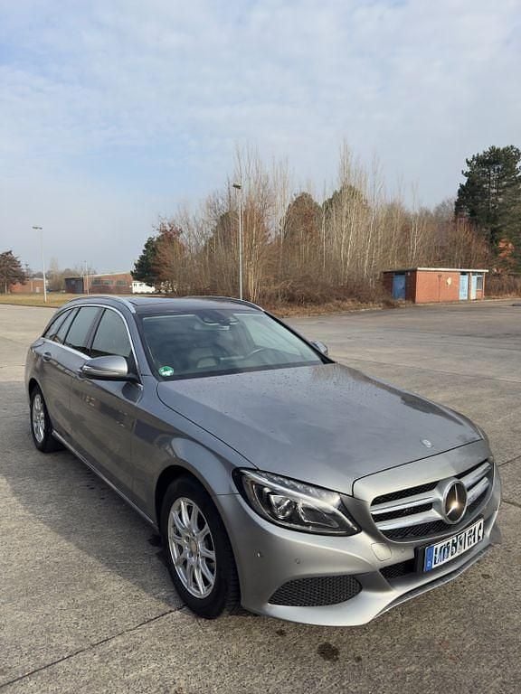 Gebraucht Mercedes C250 211 PS (155 kW) 2014 Grau Limousine