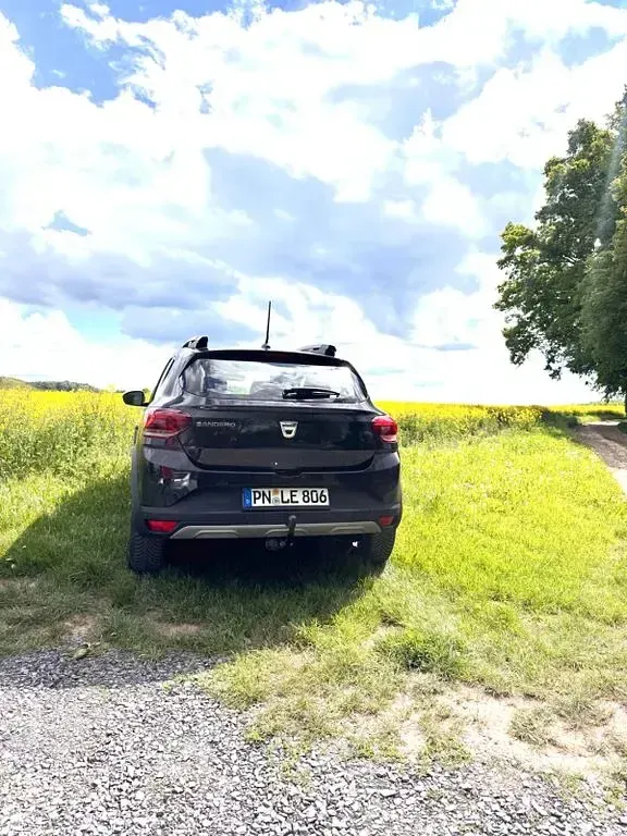 Gebraucht Dacia Sandero Expression 101 PS (74 kW) 2022 Schwarz Limousine