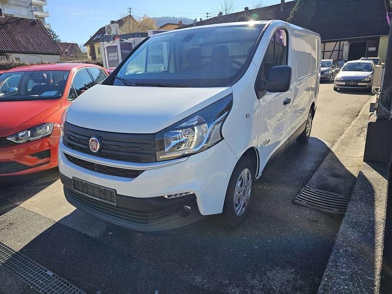 Gebraucht Fiat Talento 121 PS (88 kW) 2017 Weiß Van / Kleinbus