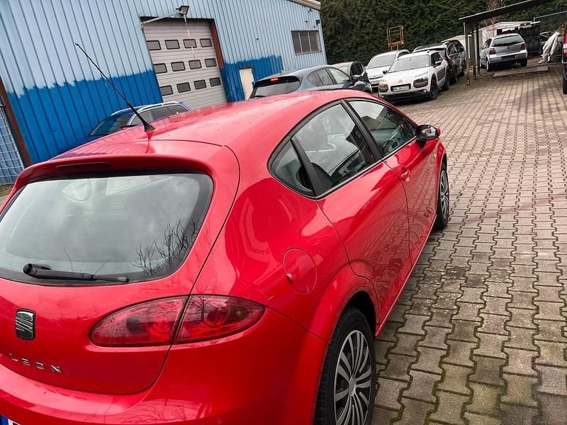 Gebraucht Seat Leon 102 PS (75 kW) 2007 Rot Kleinwagen