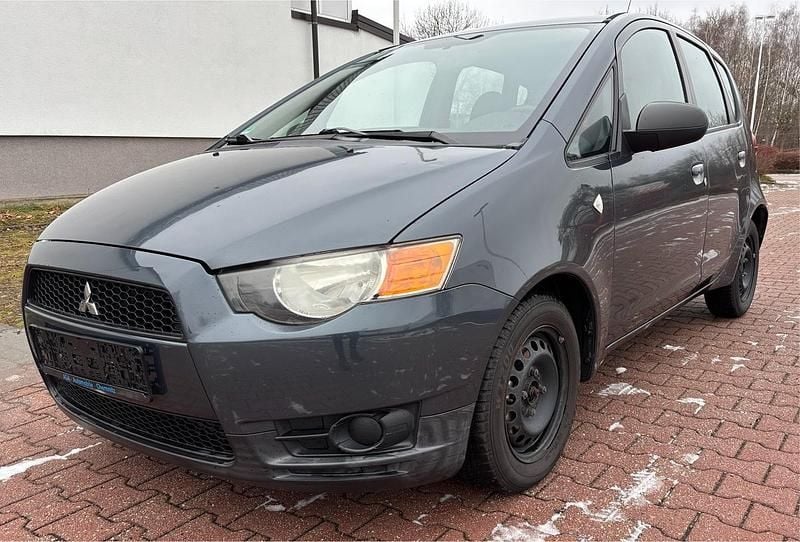 Grau Gebraucht 2010 Mitsubishi Colt Kleinwagen | 3.500 € (Guter Preis) - Bild 1/4