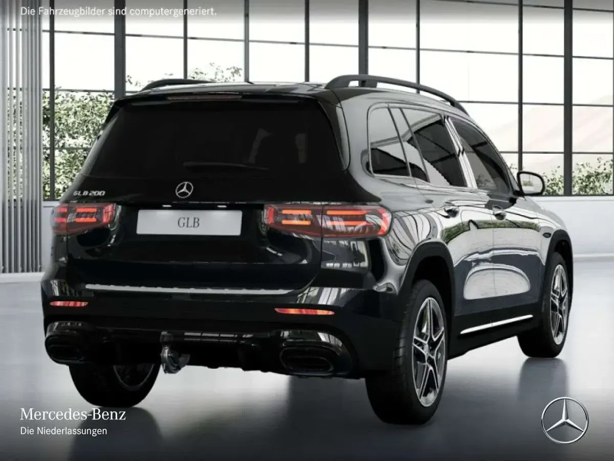 Gebraucht Mercedes GLB200 AMG 163 PS (119 kW) 2026 Schwarz SUV