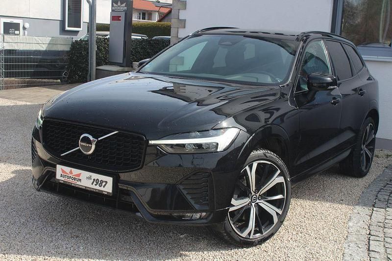 Gebraucht Volvo XC60 Plus 197 PS (144 kW) 2024 Schwarz SUV
