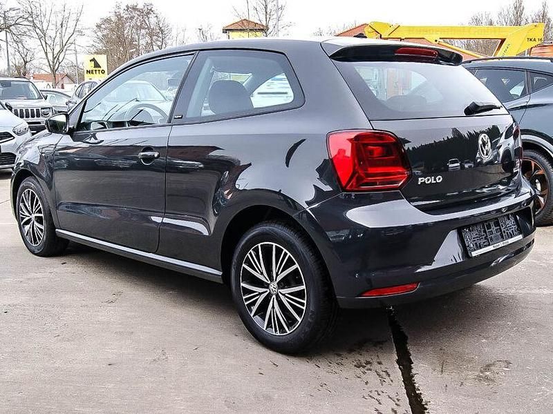 Second-hand VW Polo Allstar 75 CP (55 kW) 2016 Gri Berlinǎ