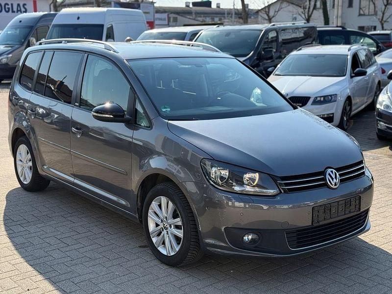 Gebraucht VW Touran Style 105 PS (77 kW) 2011 Grau Van / Kleinbus