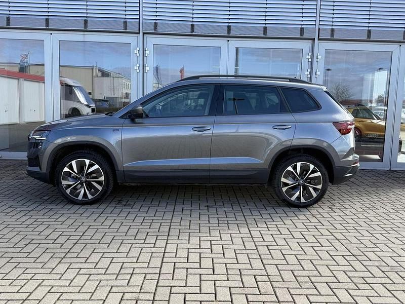 Gebraucht Skoda Karoq Selection 150 PS (110 kW) 2025 Grau metallic SUV